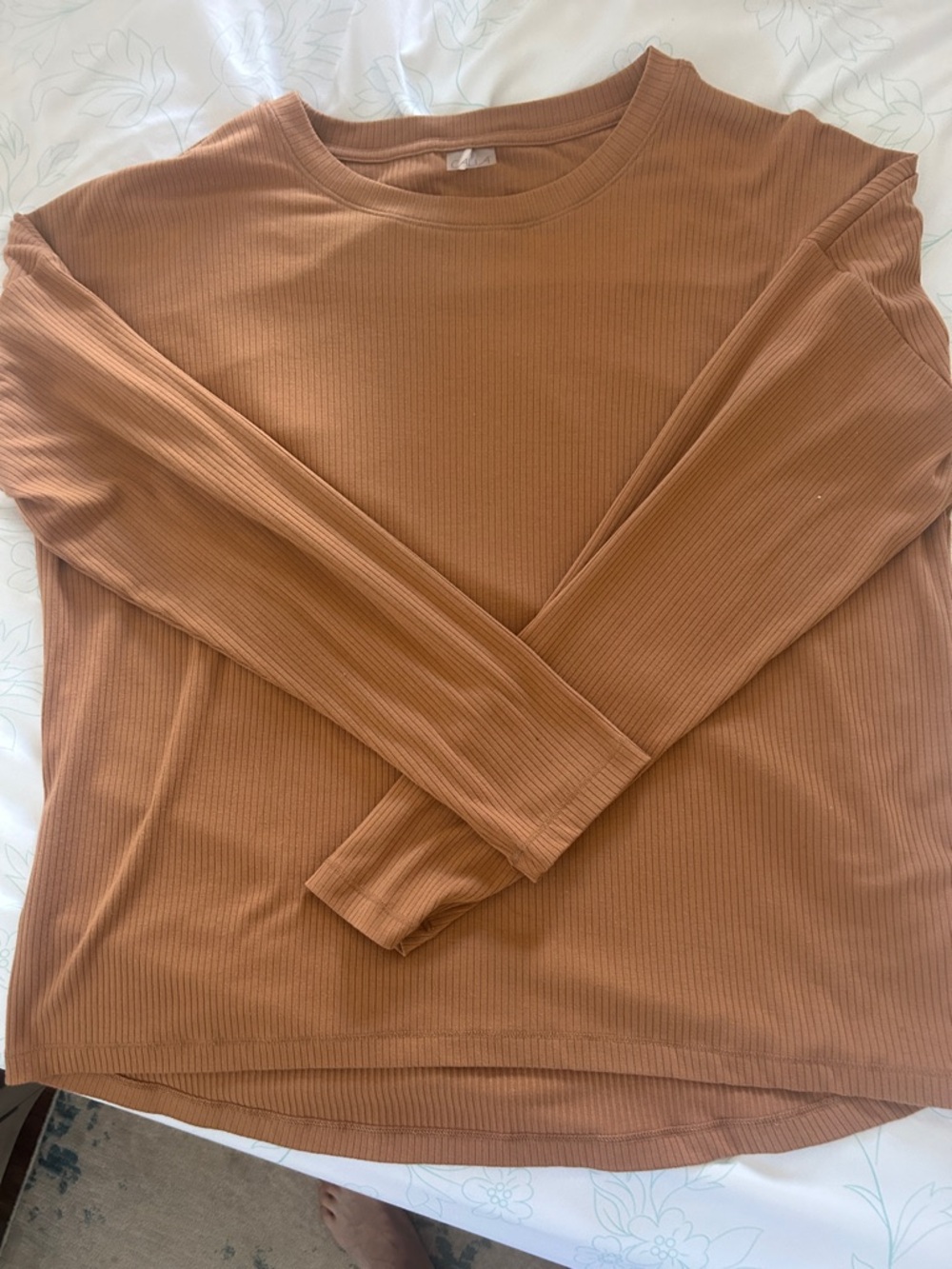 CALIA by Carrie Underwood Ribbed Long Sleeve Top in Camel